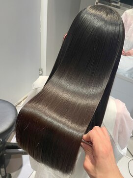 クィーンズガーデンバイケーツーギンザ(QUEEN’S GARDEN by K two GINZA) 髪質改善トリートメント*レイヤーカット*白髪染め&グレイヘアも