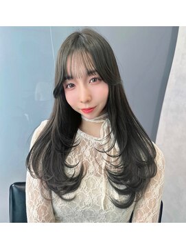 ウェグ 難波(WEG) レイヤーカット×オリーブグレー