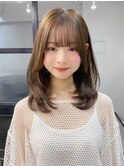 小顔 前髪 レイヤーカット くびれヘア ハイライトカラー"