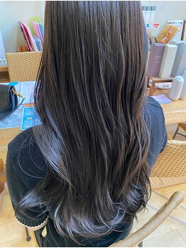 フラット(flat)の写真/"ケア×デザイン"両方大事にしたい方必見!艶のあるデザインカラーをお試しください!【西院】