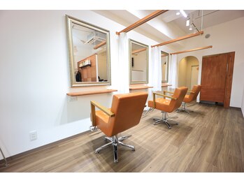 Hairdesign & Clinic Lucca【ルッカ】