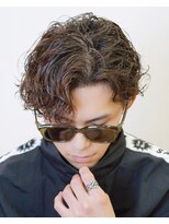 ビカム 名駅(become)&nbsp;【サーフカールパーマ】スパイラルパーマセンターパートコンマ