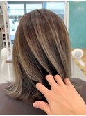 ミルクブラウン白髪染めくびれミディアムカット/メイキー本厚木