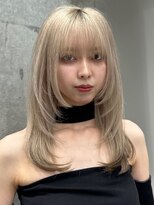 サンクプロジェクト(cinq PROJECT)&nbsp;透明感ホワイトベージュレイヤーロング