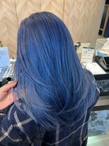 アース 郡山コスモス通り店(HAIR&MAKE EARTH)&nbsp;透明感ブルー × ミディアムレイヤー
