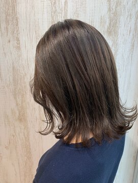 ジーナ 札幌(Zina) 【Zina札幌】イメチェン毛先パーマ耳かけ×フォギーベージュ