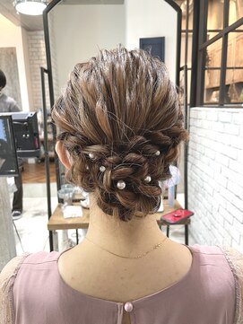 フェリア 渋谷(Feria) 【filo by feria】シニヨンアレンジ 福田沙也加