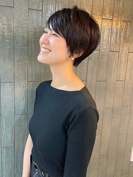 キビト(kibito) 黒髪コンパクトショート