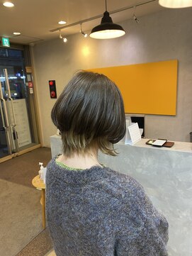 ブロッサム 東中野店 くびれボブミニウルフ透明感シルバーアッシュグレージュカラー