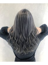 オフィスでも浮かない3Dハイライトで、こなれ感を演出☆当店独自iの細かいハイライトなら実現可能☆