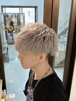 コワファーストナガサキシャンプーボーイ(COIFF1RST NAGASAKI SHAMPOO BOY)&nbsp;ソフトツイストパーマ　メンズサロン　マッシュ　カット　韓国