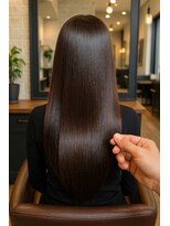 レナータ(Renata)&nbsp;櫛を通すたび、美しく。極上の艶カラー