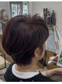 ヘアールーム アート(hair room a to by NYNY)&nbsp;白髪をぼかしながら艶のあるスタイル。骨格補正カットでくびれを