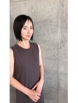 ロア(Roa)&nbsp;3本前髪×切りっぱなしボブ