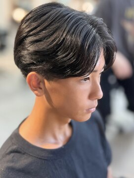 シーフ 千葉(Cyf) MEN’S HAIR/千葉駅/センターパート/曲がる縮毛矯正/齊藤大樹