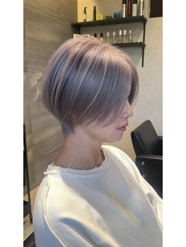 オクト(Octo) ホワイトショート