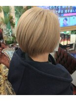 シェノン(chainon) ハイトーンカラー×ショートヘア