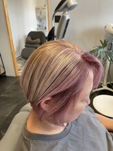 ヘアーメイクボヌール(hair make Bonheur)&nbsp;やわらかピンク×白髪ぼかしショート