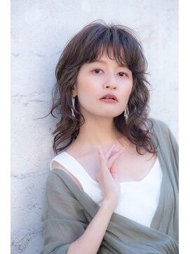 トリコ ショップアンドヘアサロン(tricot shop hair salon) ナチュラルウルフヘア×ウェーブパーマ