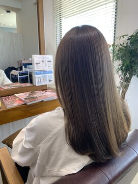 ラ メール ヘア デザイン(La mer HAIR DESIGN) アッシュベージュ