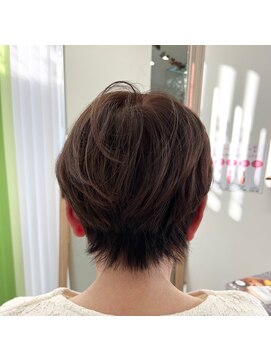 サボ(SAVO) ショートボブ