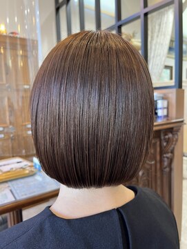 ハグヴィアン(HUG BIEN) ボブ×ベージュ