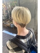 ヘアアンドメイクフリッシュ(HAIR&MAKE FRISCH) ブリーチショート