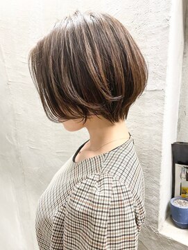 オーウェル 銀座(Owelle) 銀座 Cheri 透明感ベージュ×艶髪大人可愛いショートボブ