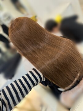 シャルムバイアローズ(Charm by Arose) 髪質改善／ブリーチなしベージュ／ワンカラーでできる艶髪