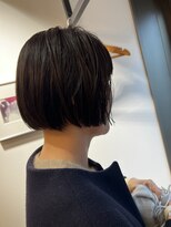 ステム(stem)&nbsp;首すじが綺麗に見えるコンパクトボブ