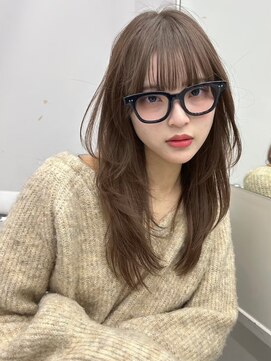 ユーフォリア 渋谷グランデ(Euphoria SHIBUYA GRANDE) レイヤーカット　ミディアムレイヤー　ヘーゼルベージュ