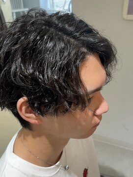 タムタム 平井店 センターパート　シャドウパーマ