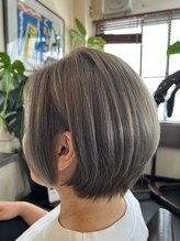 シィルク(cirque)&nbsp;ショートボブ40代/50代/60代#白髪ぼかし#髪質改善#メテオカラー
