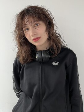 ロティバイトレンチ(loti by trench) ラフに揺れる抜け感ウェーブ