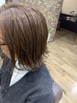 エウレカ(EUREKA) 40代.50代◎シークレットグレイッシュカラー（アッシュ）