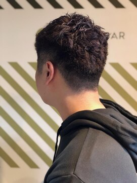 バーバーバー アカバネ(BARBER-BAR AKABANE) 大人の刈り上げスタイル【BARBER-BAR】