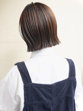 アンビエンス(ambience) ぱつっとボブ