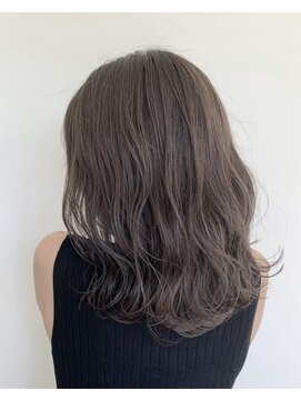 シロ(shiro) ミルクティーベージュ/くすみベージュ