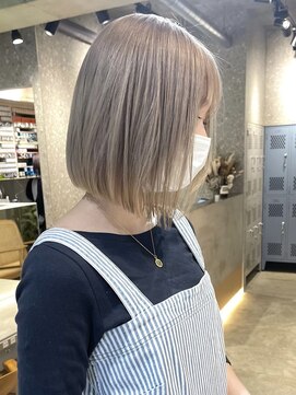 サンク 原宿 表参道(cinq) ミルクティーベージュダブルカラーインナーカラーケアブリーチ