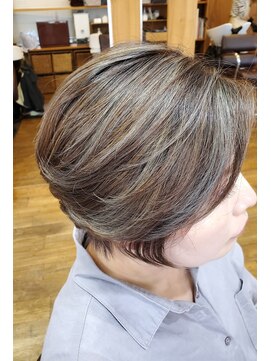 リビングヘアルーム(LIVING HAIR ROOM) ショートボブ