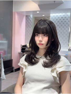 ジーナ 名駅(XENA.) 《xena/中島》姫カット×レイヤーカット×重めバング