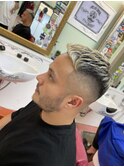 Corte fade bem curto