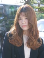 ヘア ショップキャリー&nbsp;透明感抜群！巻き髪アッシュベージュ