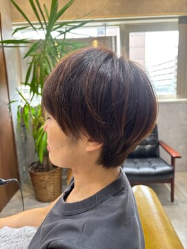 ブレス 横浜(bless) くせ毛を生かしたショートスタイル