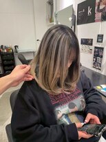 キング 心斎橋店(K!ng)&nbsp;ハイライトカラーミルクティーベージュレイヤーカット