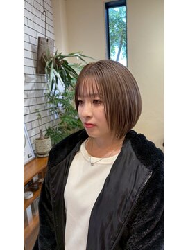 シフト(SHEEFT) コンパクトショート×極細ハイライト×大人可愛い艶カラー