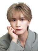 ブロンドハイトーンナチュラルシースルーマッシュ