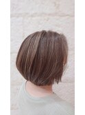 ショートボブ
