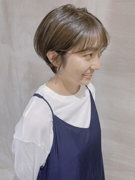 イル(ill) guest snap　透明感オーシャン　シースルー　ショート　大須