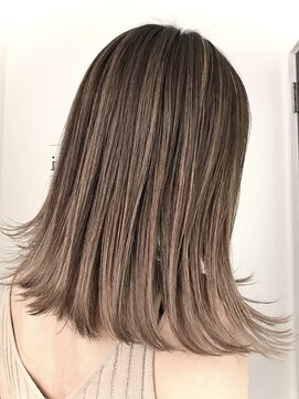 エスアイ(S.i) ハイトーンカラー［五条駅/京都駅/七条駅/四条駅/烏丸駅］